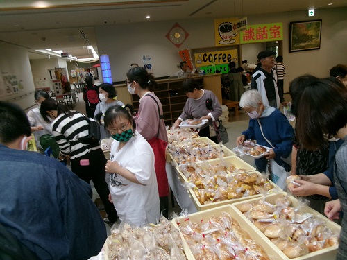 模擬店パン等（どんぐり工房）